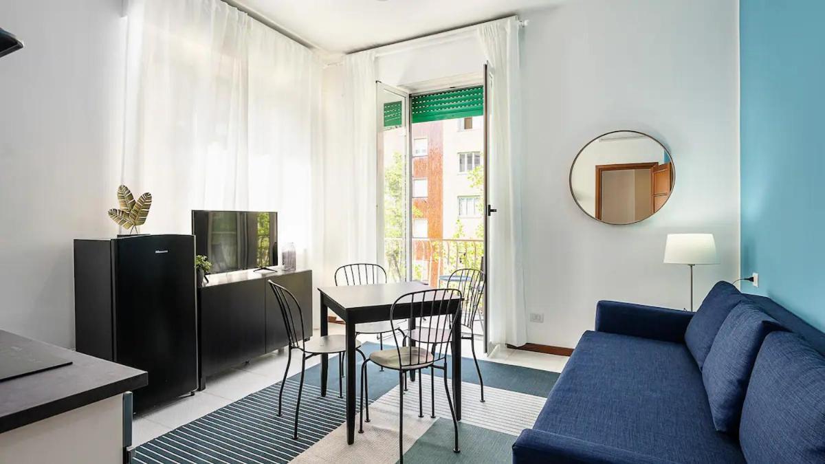 Appartamento Blue City Paradise - Renovated Apt In Center Milano Esterno foto